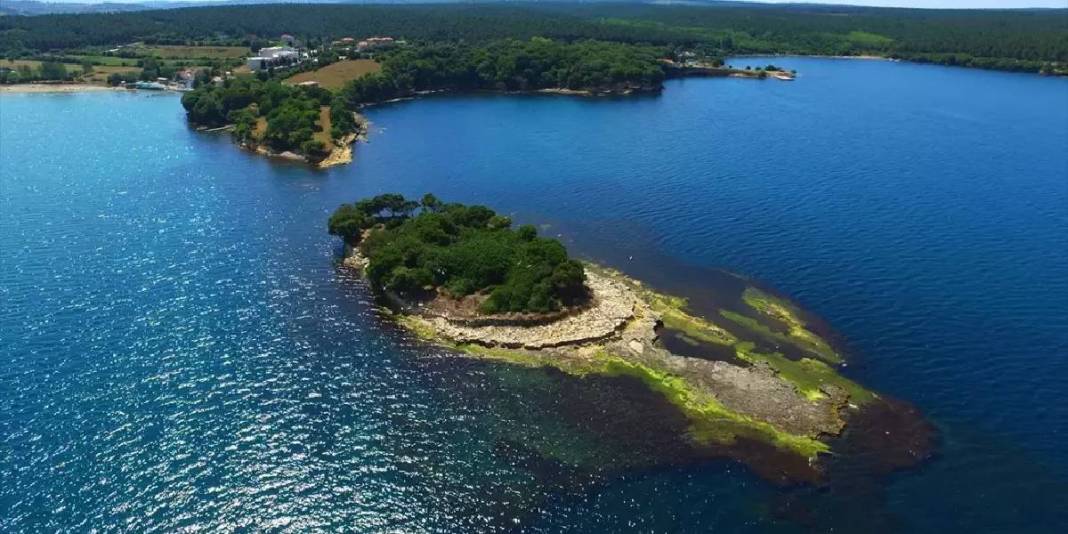 Yurtdışı sanmayın! Gizli cennet Türkiye’den: Koyda orman, ufukta bakır renginde gökyüzü! 3
